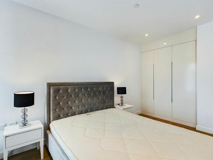 Studio To Rent In Elephant Park, London, SE17