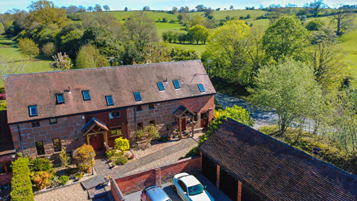 3 Bedroom Barn Conversion For Sale In Pikes Pool Lane, Finstall, Bromsgrove, B60