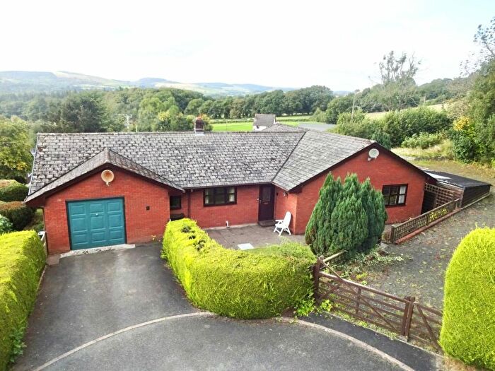 3 Bedroom Bungalow For Sale In Penarth Drive, Crossgates, Llandrindod Wells, Powys, LD1