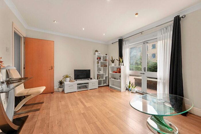 1 Bedroom Flat For Sale In Peninsula Court, East Ferry Road, E14