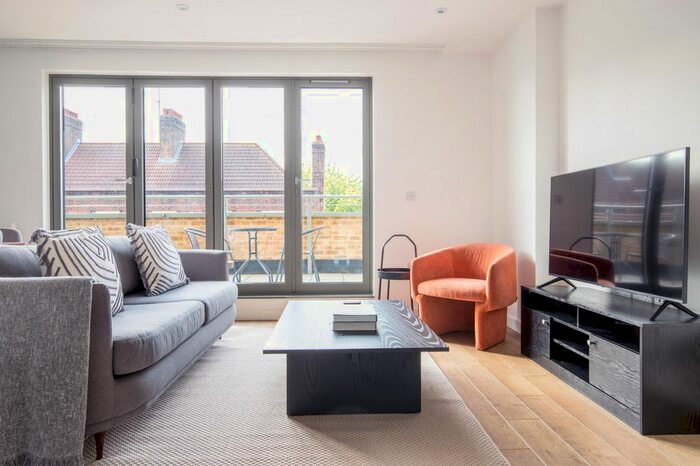 2 Bedroom Flat To Rent In Vauxhall, SE11