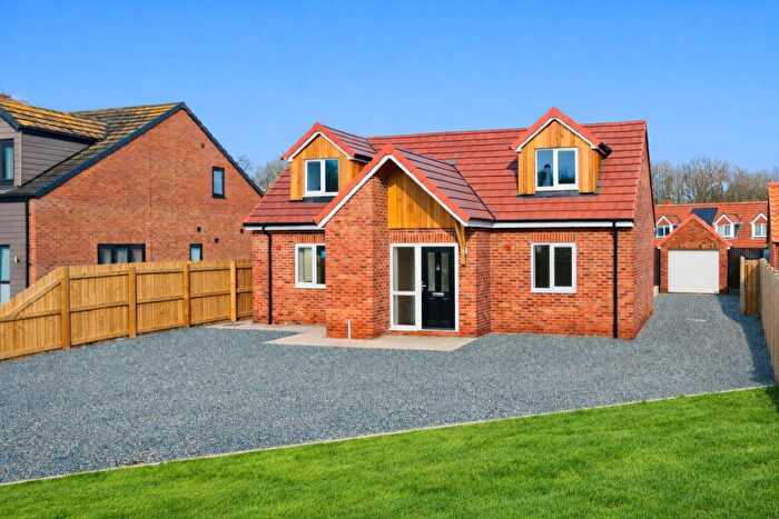 4 Bedroom Detached Bungalow For Sale In Low Street, Carlton, DN14
