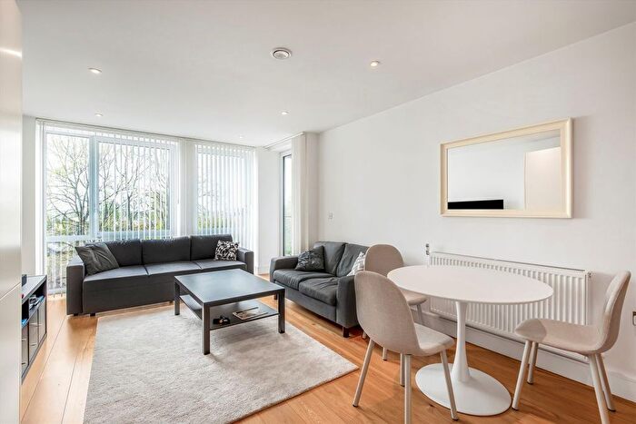 1 Bedroom Flat To Rent In Grove Place, Eltham, SE9