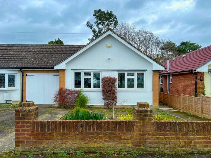 2 Bedroom Semi-Detached Bungalow To Rent In Monks Avenue, West Molesey, KT8