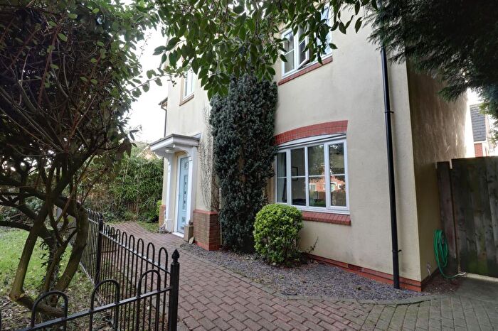 4 Bedroom Detached House For Sale In Swansmoor Drive, Hixon, ST18