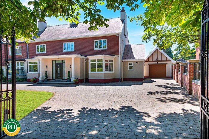 4 Bedroom Semi-Detached House For Sale In St. Wilfrids Road, Doncaster, DN4