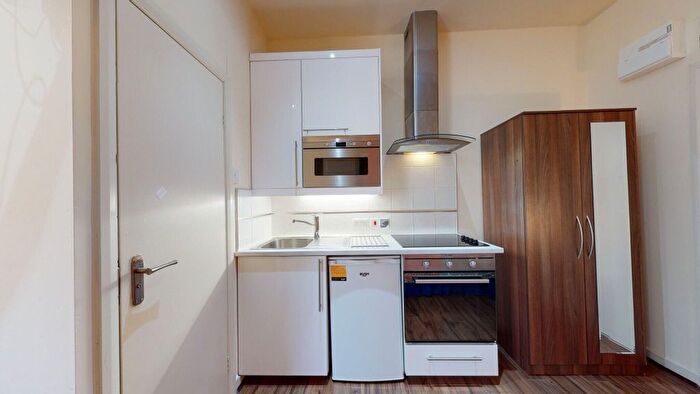Studio To Rent In Cranhurst Road, London, NW2