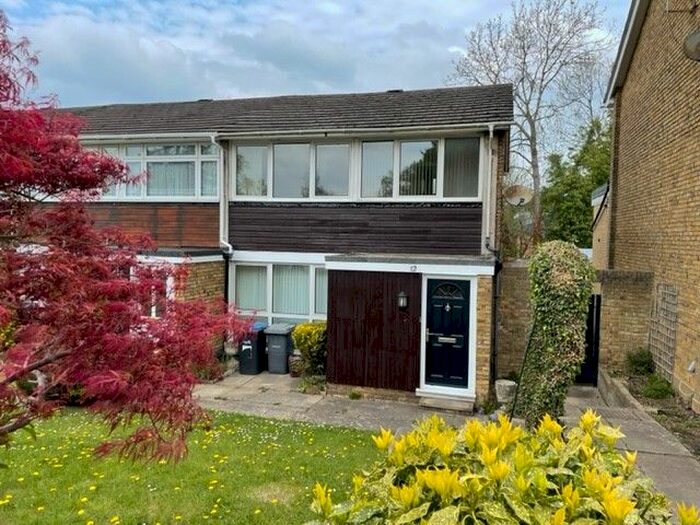 3 Bedroom End Of Terrace House To Rent In The Grove, Enfield, EN2