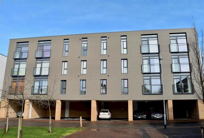 2 Bedroom Flat To Rent In Firepool View, Taunton, TA1