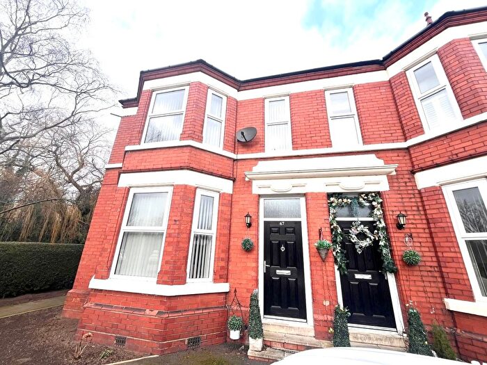 2 Bedroom Flat To Rent In Chester Road, Warrington, WA4