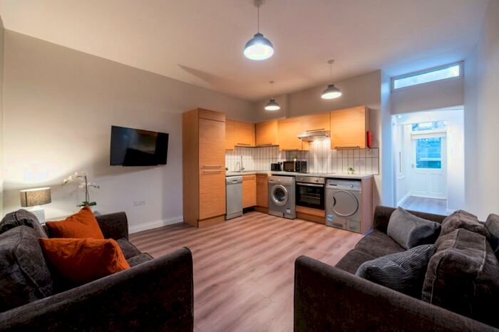 4 Bedroom Terraced House To Rent In Forsyth Road, Newcastle, NE2