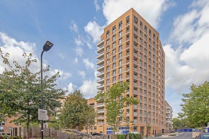 2 Bedroom Flat To Rent In Hanbury Road, London, W3