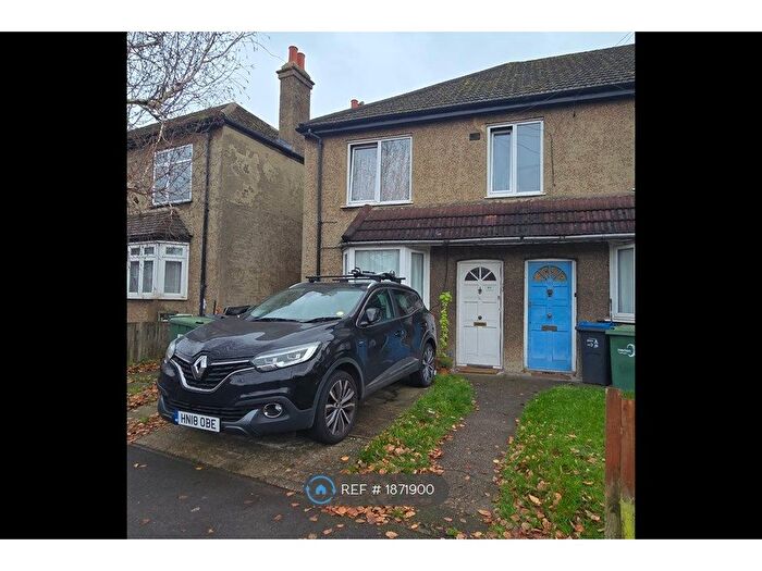 4 Bedroom Terraced House To Rent In Lavender Avenue, Mitcham, CR4