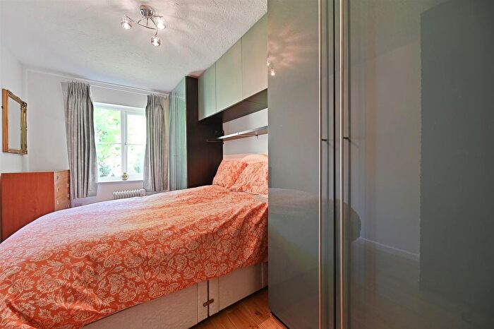1 Bedroom Flat For Sale In Blakesley Avenue, London, W5