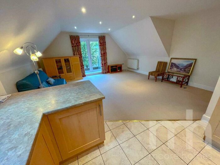 3 Bedroom Apartment For Sale In Penthouse, Carrwood Road, Bramhall, SK7