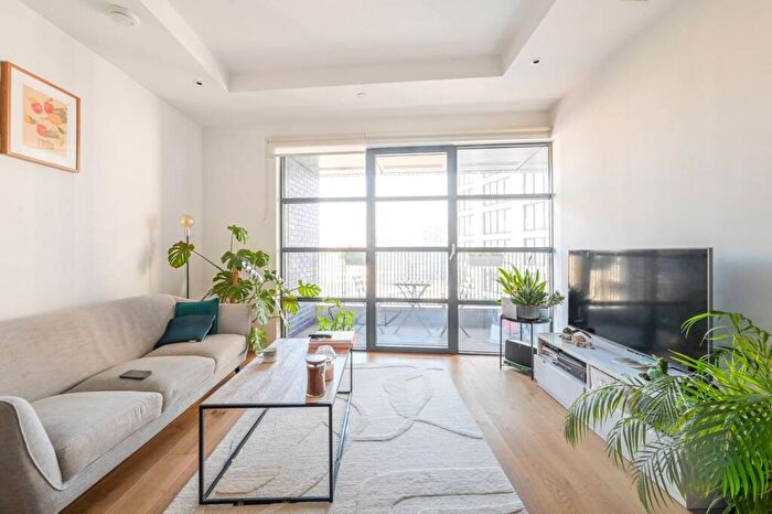 1 Bedroom Flat To Rent In Bridgewater House, London City Island, Canary Wharf, London, E14