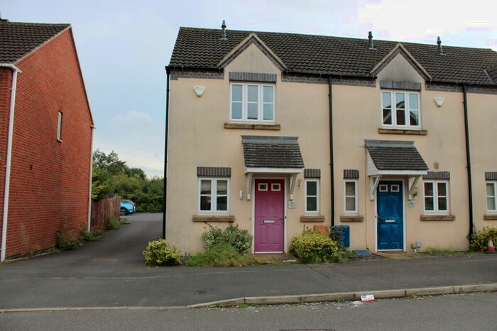 2 Bedroom Town House To Rent In , Bishop Lonsdale Way, Mickleover, DE3