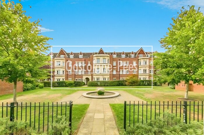 2 Bedroom Flat To Rent In London Road, Guildford, GU1