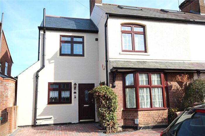 1 Bedroom End Of Terrace House To Rent In Kingcroft Road, Harpenden, AL5