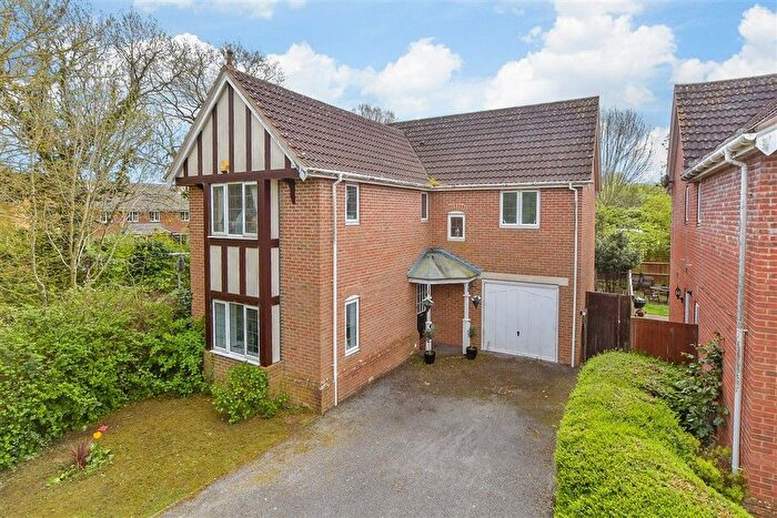 4 Bedroom Detached House For Sale In Harrow Way, Kingsnorth, Ashford, Kent, TN23