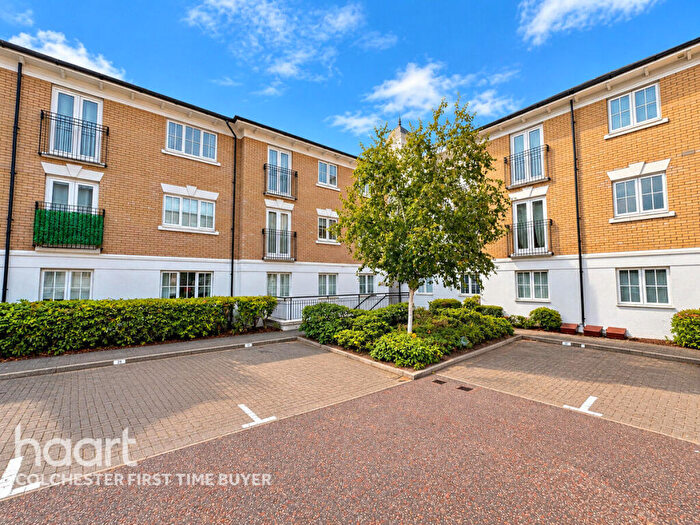 2 Bedroom Apartment For Sale In George Williams Way, Colchester, CO1