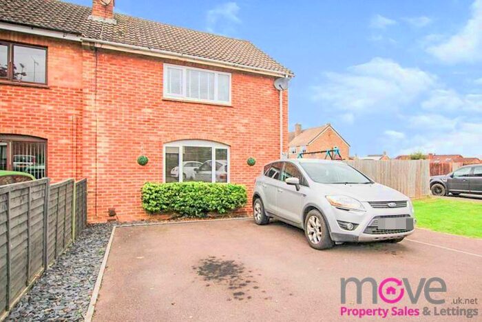 3 Bedroom End Of Terrace House To Rent In Longlands Road, Bishops Cleeve, Cheltenham, GL52