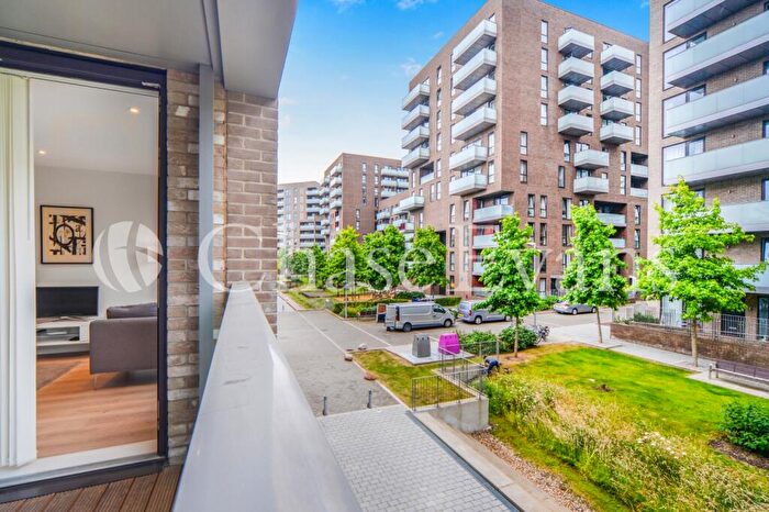 1 Bedroom Flat To Rent In New Village Avenue, Aberfeldy Village, Poplar, London, E14