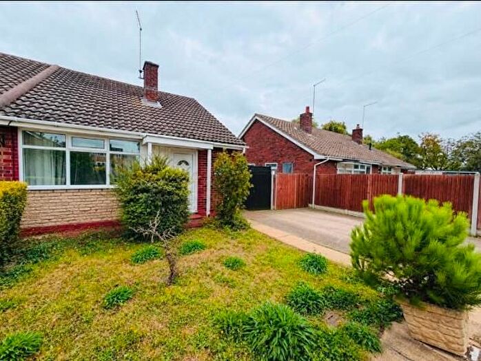 2 Bedroom Property To Rent In Rowe Avenue, Orton Longueville, Peterborough, PE2