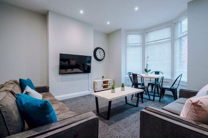 7 Bedroom Property To Rent In Norwood Terrace, Leeds, LS6