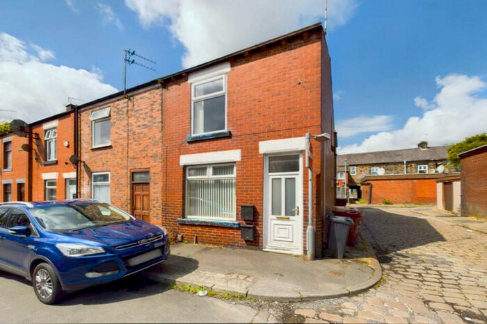 1 Bedroom Flat To Rent In Holland Street, Bolton, Greater Manchester, BL1