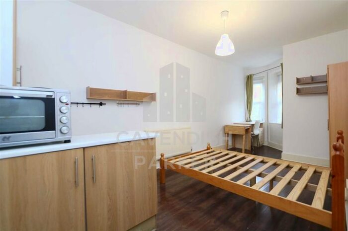 Studio To Rent In Carleton Road, Tufnell Park, London N7