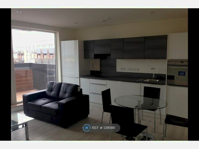 1 Bedroom Flat To Rent In Craig House, London E17
