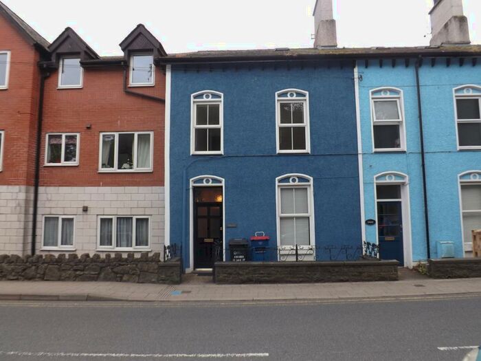 2 Bedroom Apartment To Rent In Dale Street, Menai Bridge, Isle Of Anglesey, LL59