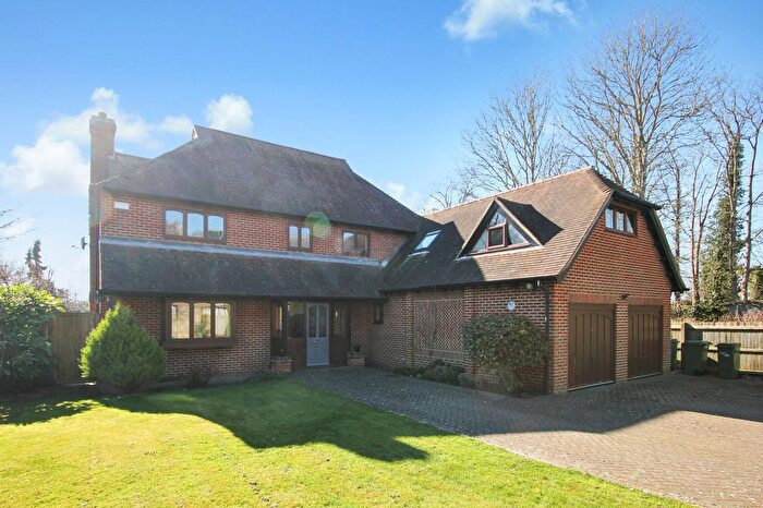5 Bedroom Detached House For Sale In New Hall Close, Dymchurch, TN29