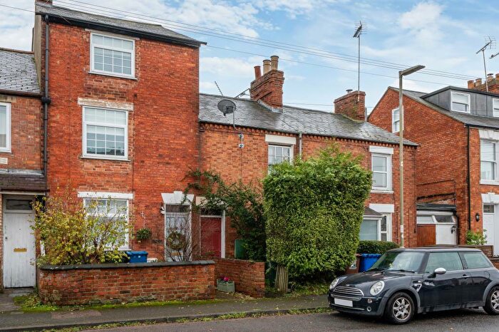2 Bedroom Terraced House For Sale In Banbury, Oxfordshire, OX16