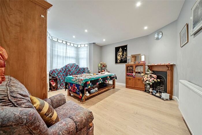 2 Bedroom Maisonette For Sale In Madras Villas, College Road, Bromley, BR1