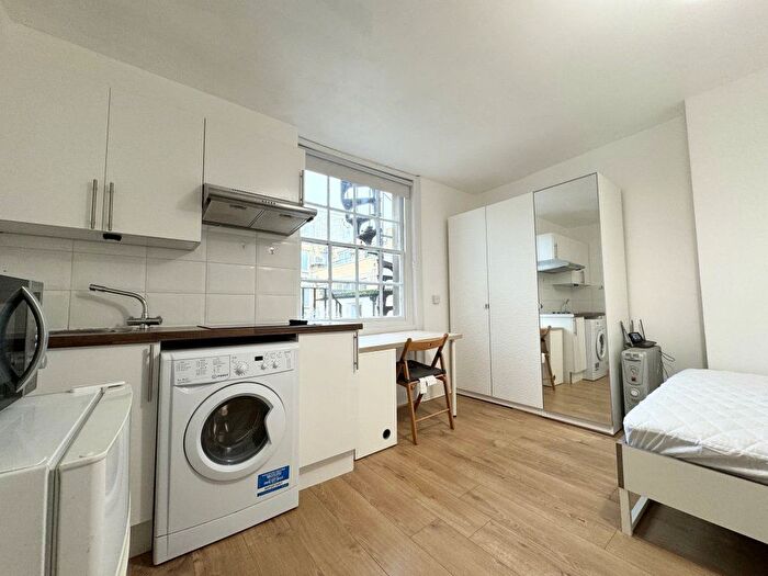 Studio To Rent In Brunswick Place, Hove, BN3