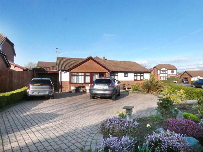 3 Bedroom Bungalow For Sale In Lingfield Close, Huyton, Liverpool, L36