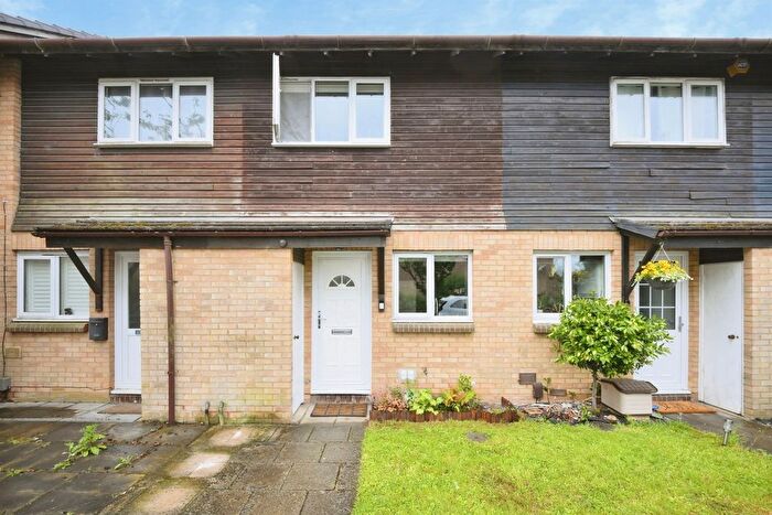 2 Bedroom Terraced House For Sale In Ramblers Way, Welwyn Garden City, AL7