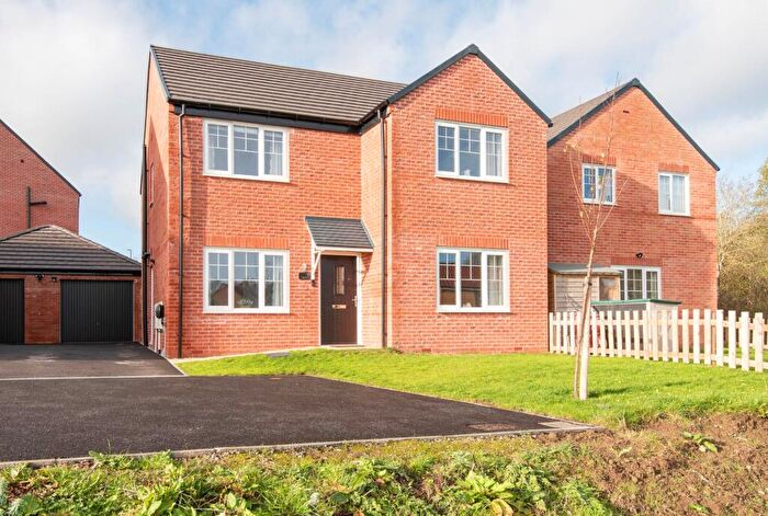 4 Bedroom Detached House For Sale In Aster Road, Holmewood, S42