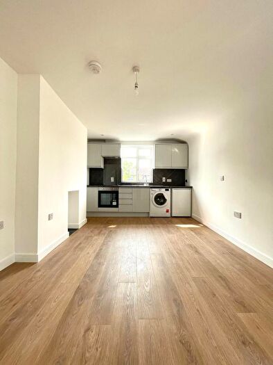 Studio To Rent In Duckett Road, London, N4