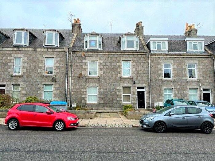 2 Bedroom Flat To Rent In Holburn Road, Aberdeen, AB10