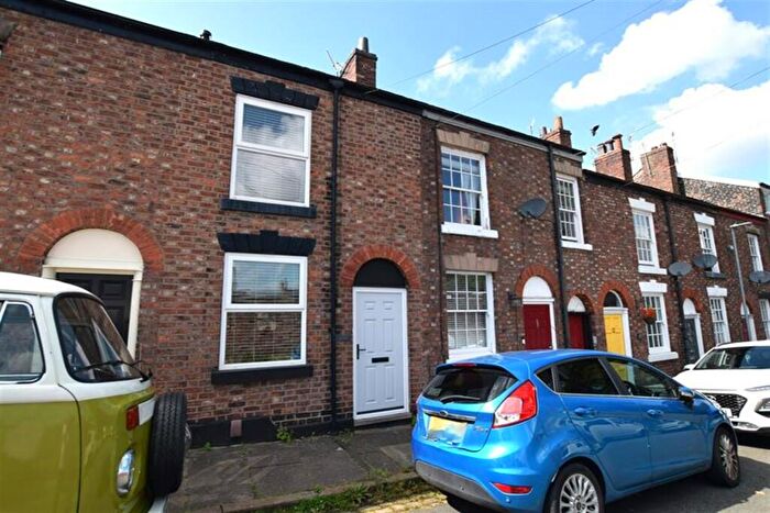 2 Bedroom Terraced House To Rent In James Street, Macclesfield, SK11