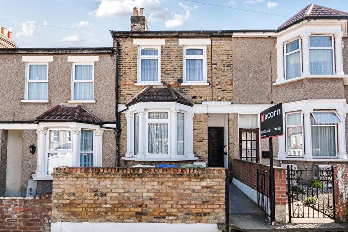 3 Bedroom Terraced House For Sale In Ashburnham Road, Belvedere, DA17