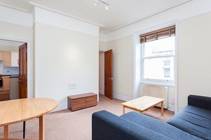1 Bedroom Flat To Rent In Charing Cross Road, Covent Garden, WC2H