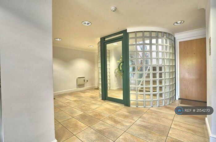 2 Bedroom Flat To Rent In Mulgrave Court, Cambridge, CB1