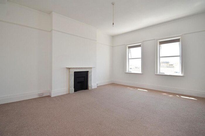 2 Bedroom Flat For Sale In Church Road, St. Leonards-On-Sea, TN37