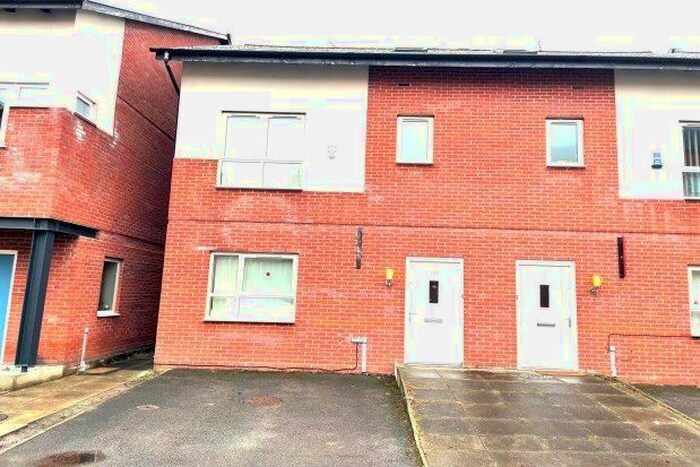 3 Bedroom Property To Rent In Georgia Avenue, Manchester M20