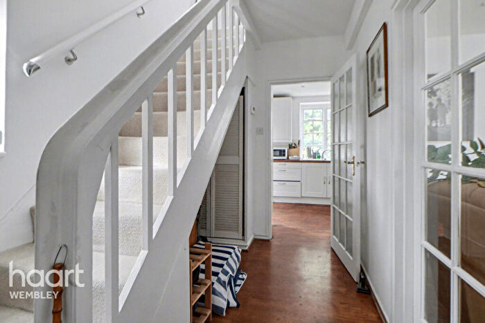 3 Bedroom Semi Detached House For Sale In Moyne Place, London, NW10