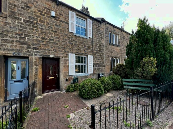 2 Bedroom Terraced House To Rent In West Terrace Burley In Wharfedale, LS29